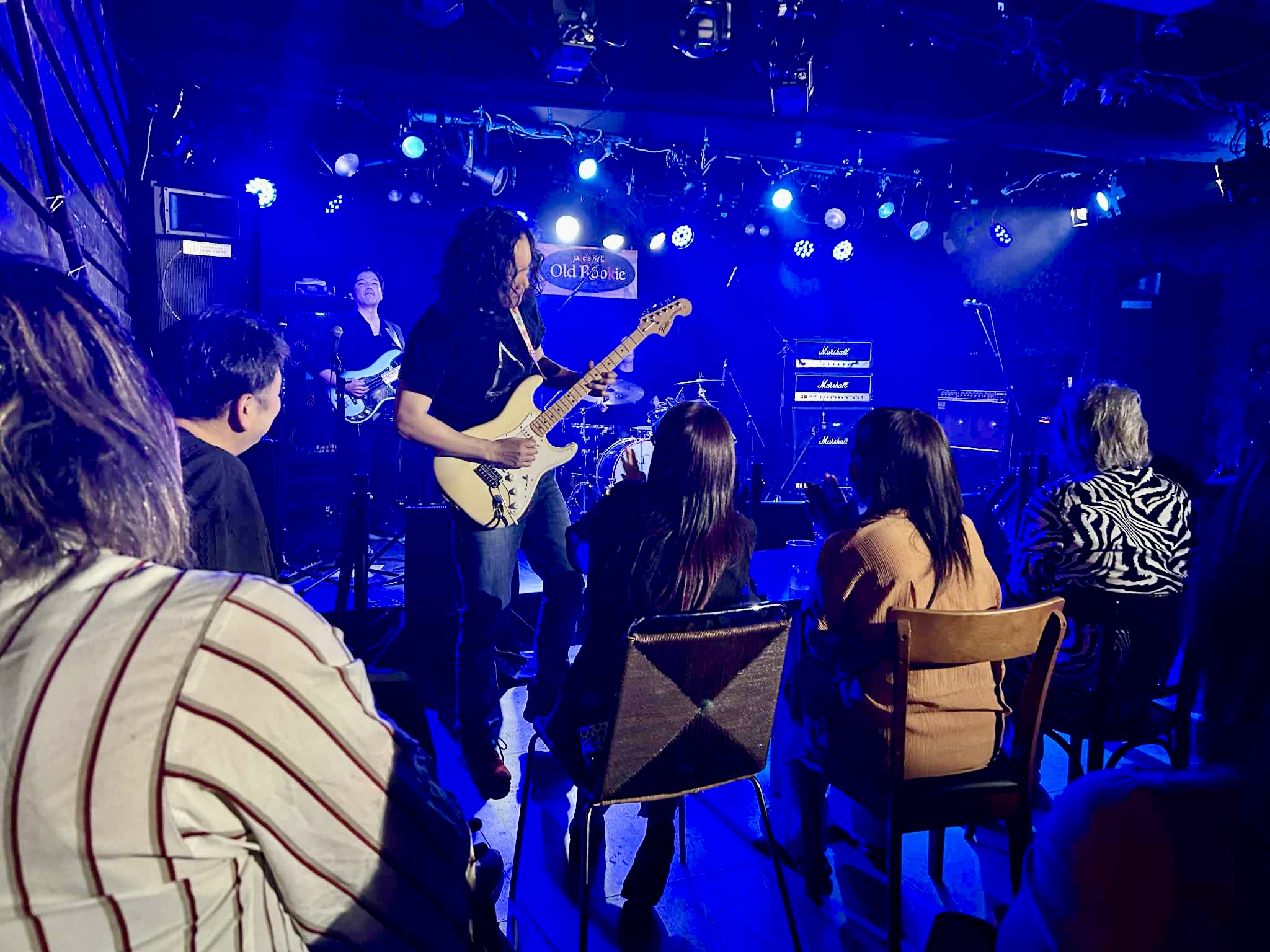 08267018-C859-413A-BE02-E6630E4DFFEE_1_201_a