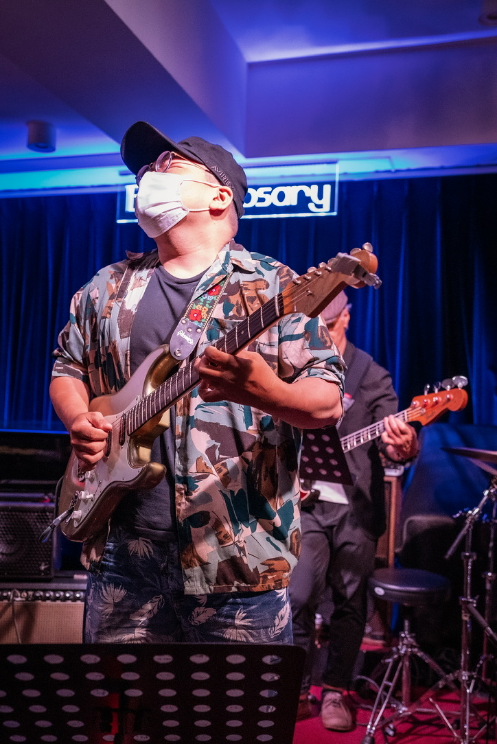 09EB0E76-5D6F-41B1-9B49-1E3C7A015325_1_105_c