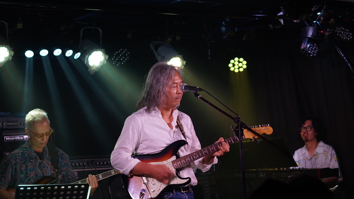 293A8E84-6FFA-4DD5-8ECF-18200C55EAE8_1_105_c