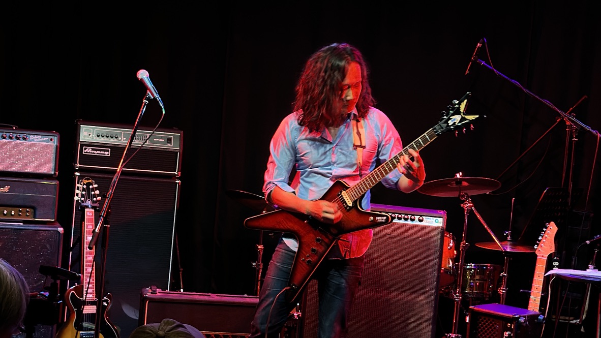 2D9C70AD-E57F-445B-BF53-6AB1E62E5D3B_1_105_c