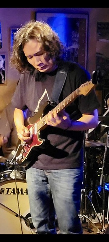 39FB62A8-339B-49C5-9D64-75C398CB9691_4_5005_c