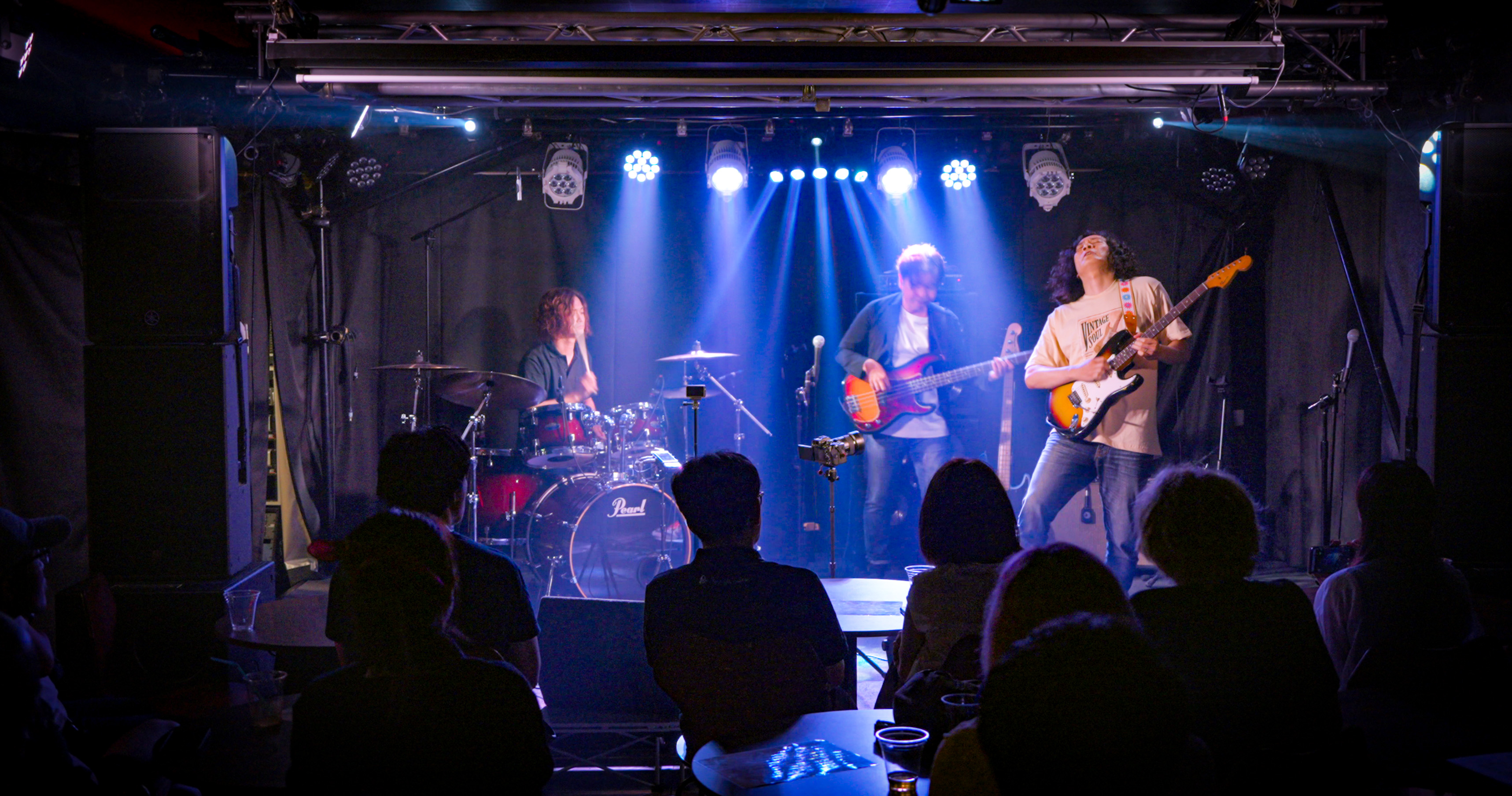 42A683CE-30D1-4F06-82A8-EAB97F054C0D