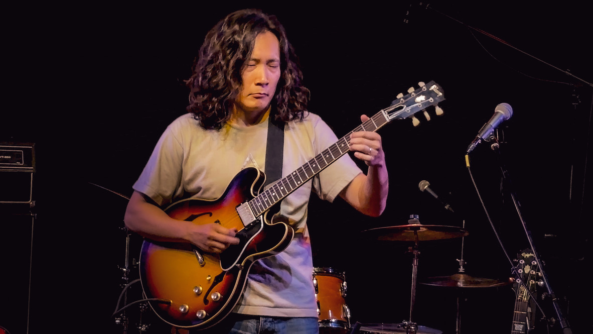 4A341D3F-6AC0-4008-B82E-60811A7F35E1_1_105_c