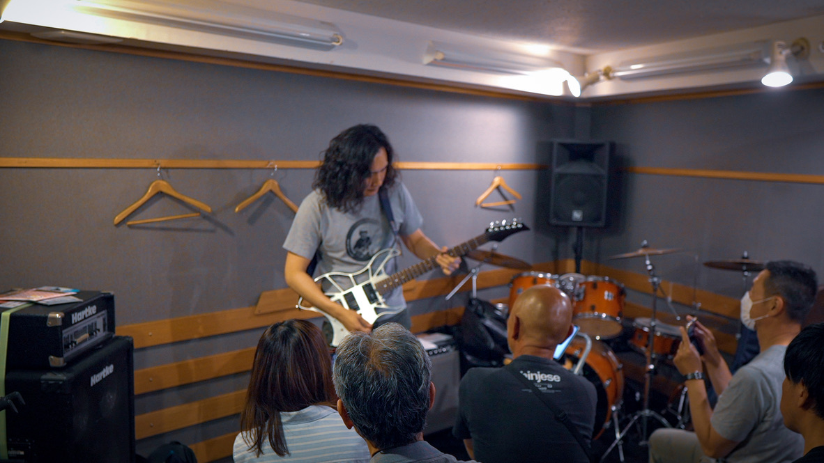 523DA326-E56C-4EC6-8EC0-9D990CAEA694_1_105_c