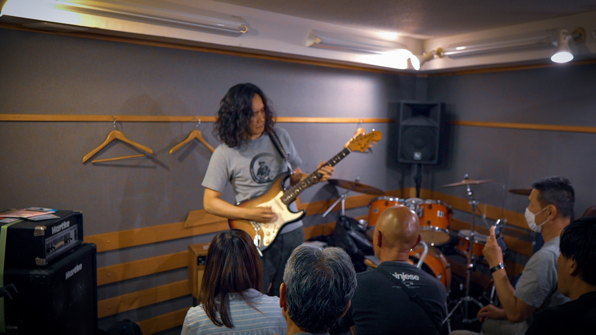 6389D83E-0103-474D-B97C-264B2D27B665_1_105_c