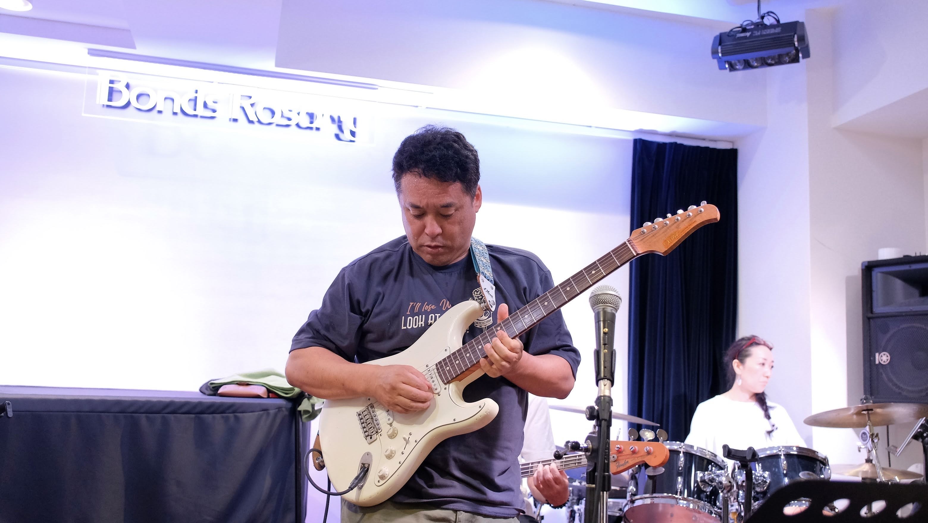 6E808624-DAA9-4F7C-B161-978104643900_1_201_a