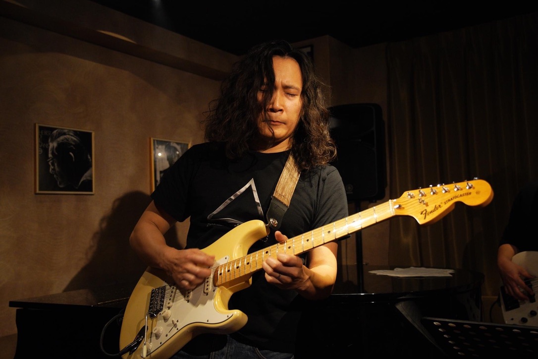 823E9939-7F80-46ED-A3E8-8613FC8B154E_1_105_c