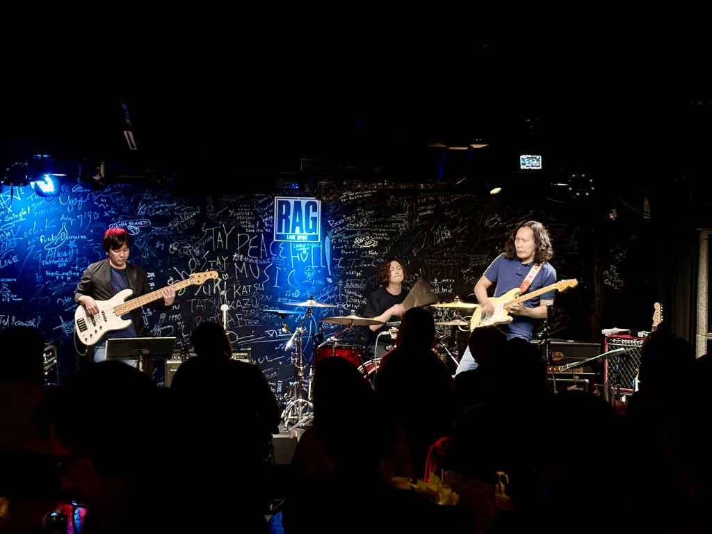 8C4E8B8F-F666-47AC-B0F5-9B4D73AFF0CE_1_105_c