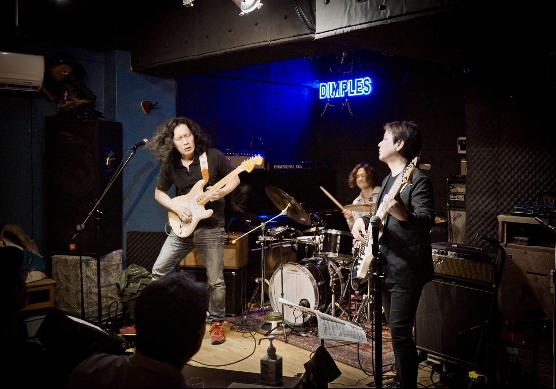 8EEB974D-6D63-417B-82B0-3A7D490887C9_1_201_a