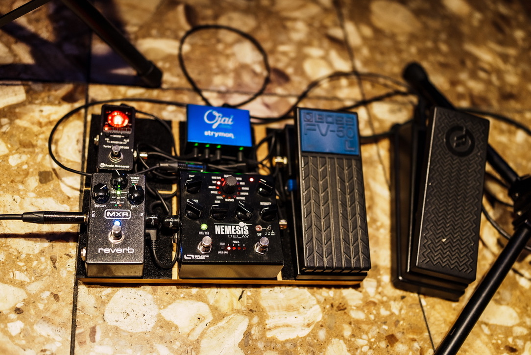 pedal board