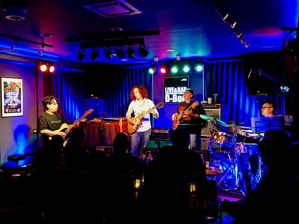 9990D0DF-1A6D-4E7F-AA1A-BC035E1A056C_1_105_c