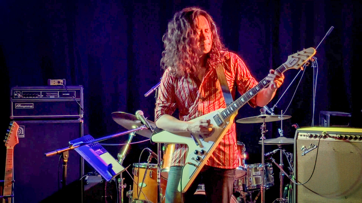 A36BD88C-0B2A-4AEC-ACE0-31B3F151EF43_1_105_c