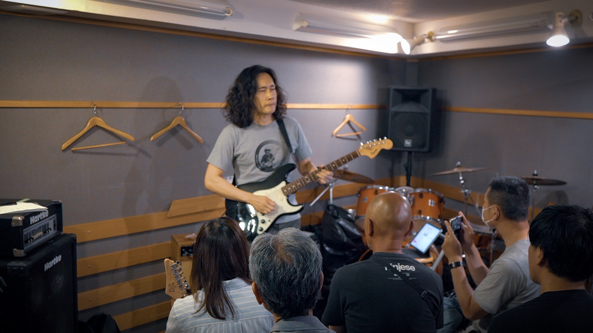 A3F19662-40A4-4ADA-BB55-3C83749B0249_1_105_c