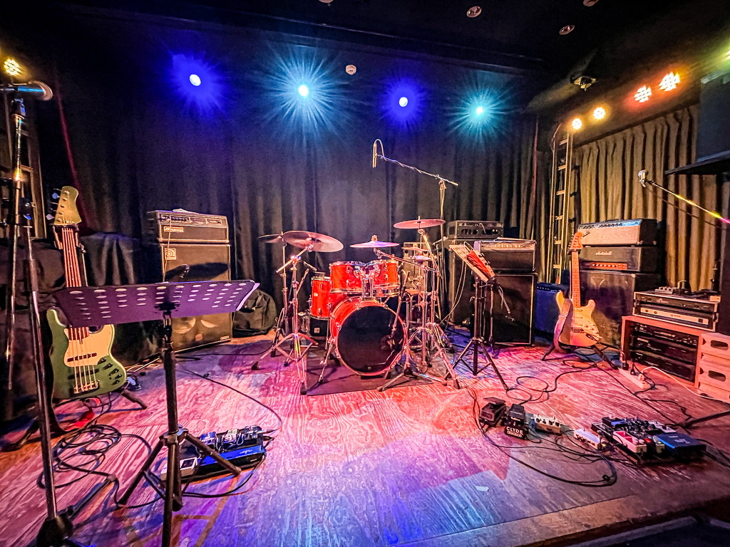 A8B01BD5-EC25-4F85-BC8E-6A342C077344_1_105_c