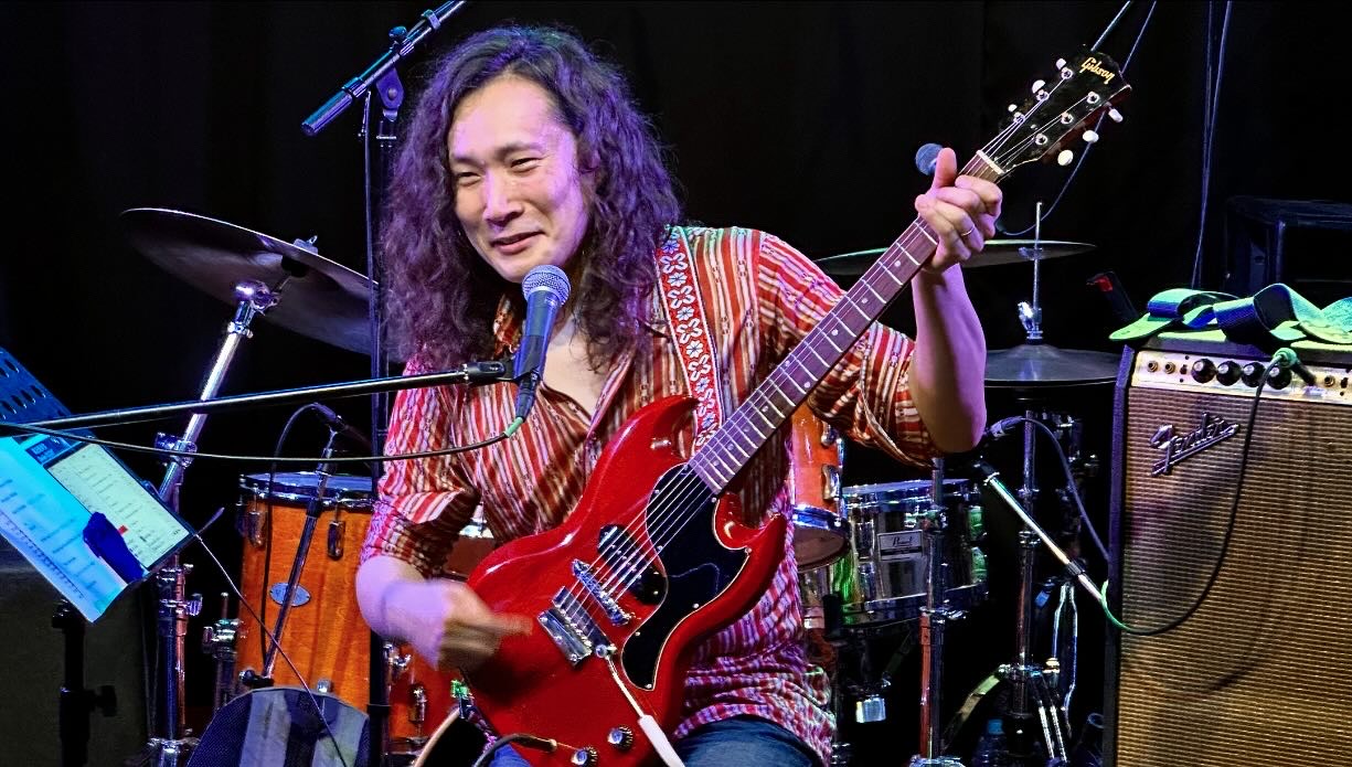 B97A0D5B-BF14-4D11-ABA4-7EF9BAC5DDDF