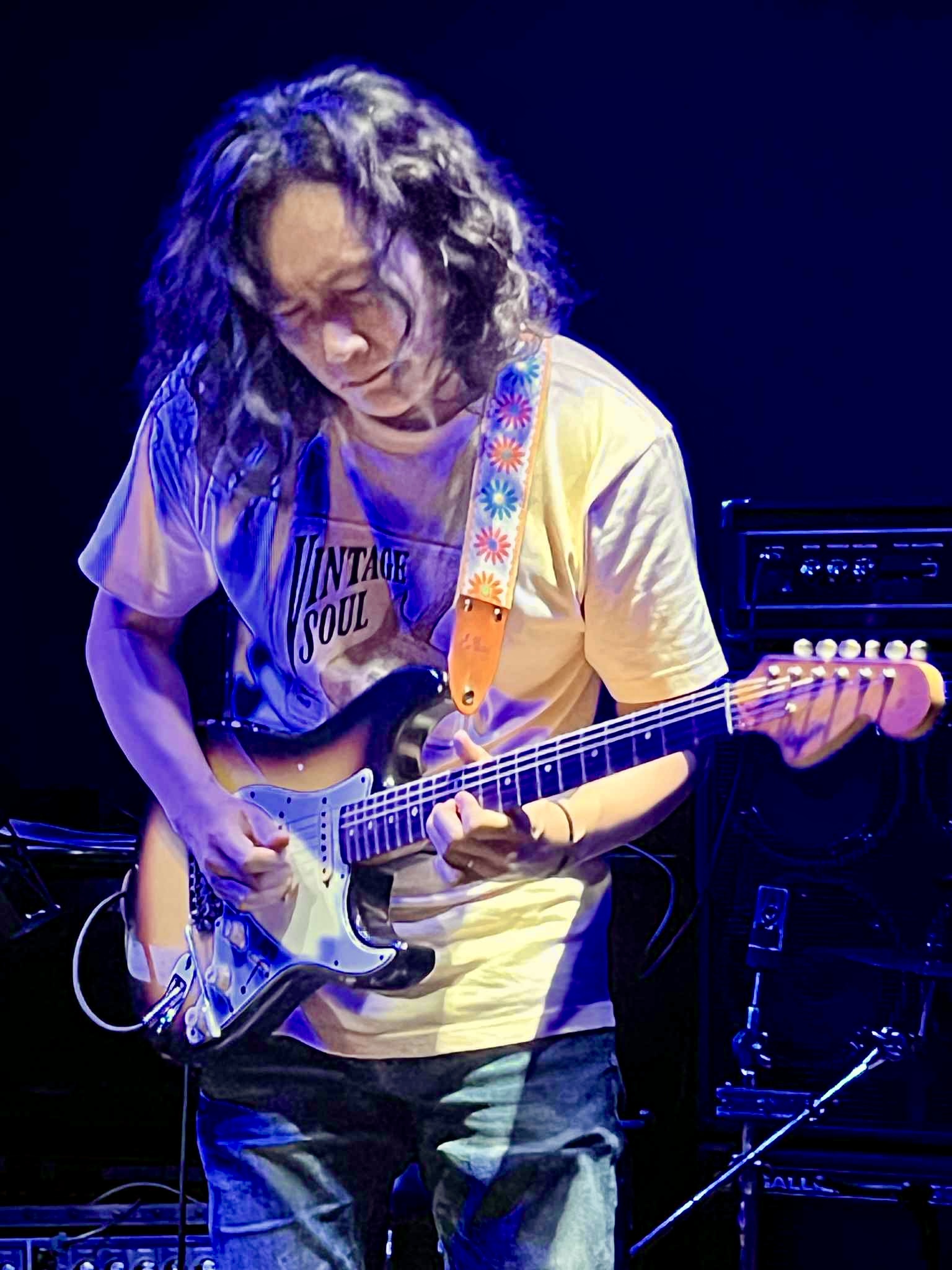 C66EBB15-E5AA-42CB-B9FE-6B57FC70D5A8_1_201_a