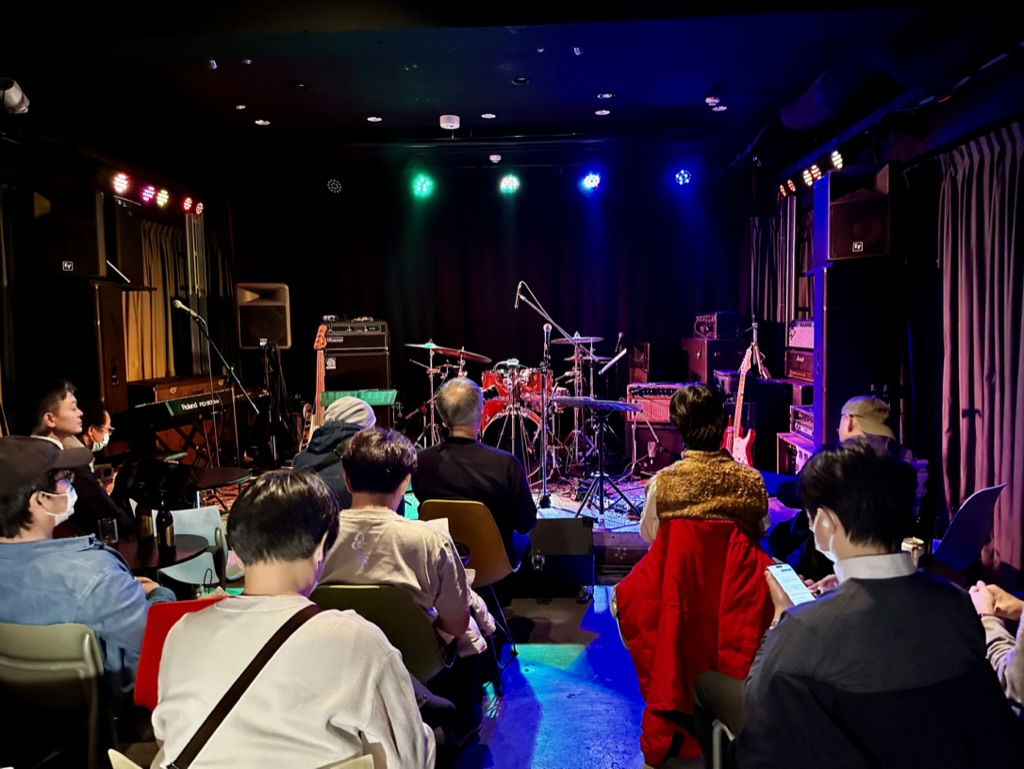 CEADB2E7-E5E4-45B5-B272-6D73845517AB_1_105_c