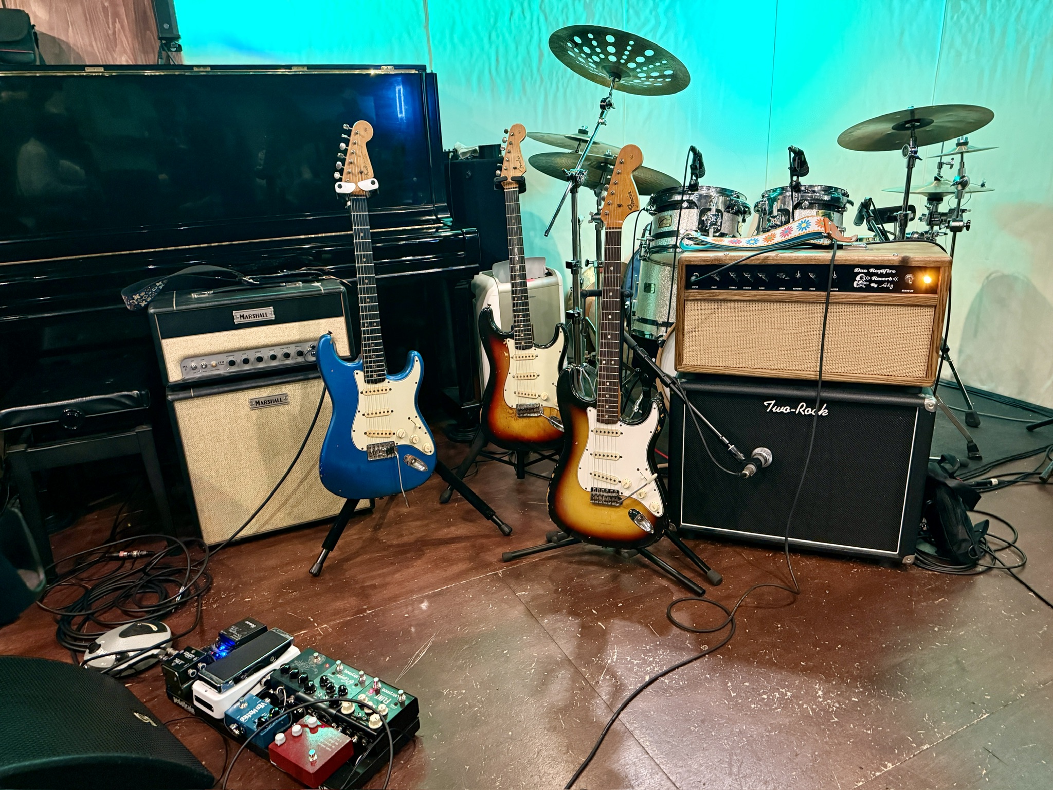 DCE29FDB-9EB9-4961-BFD9-607905236D85_1_102_a