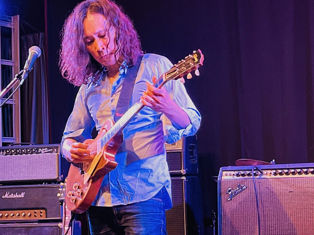 E053E69B-04AE-4900-B719-E0AE1B0C2C52_1_105_c